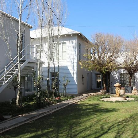 Indigo Moon Guesthouse Lichtenburg Екстериор снимка