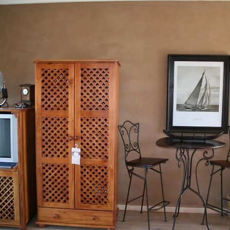 Indigo Moon Guesthouse Lichtenburg Екстериор снимка