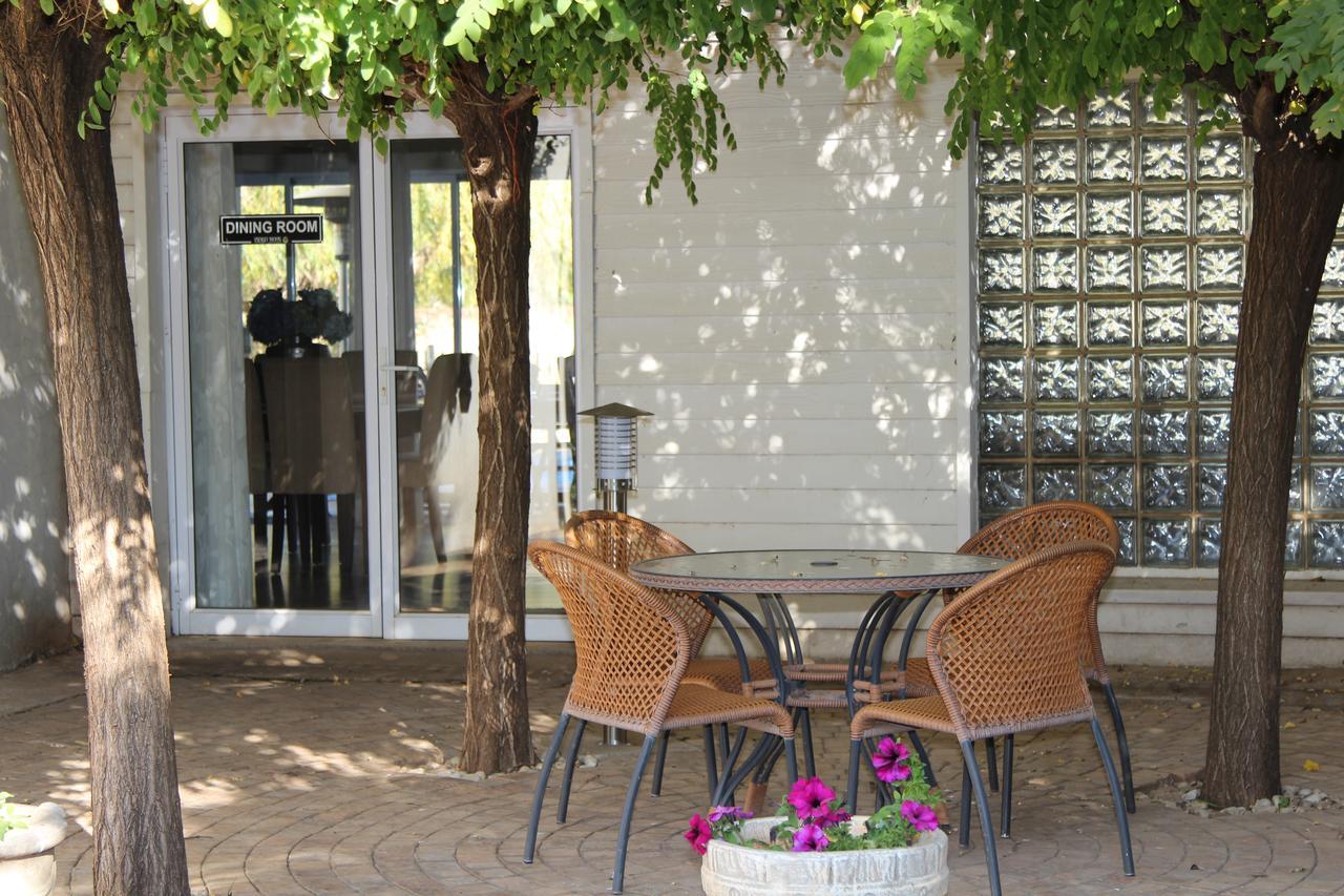 Indigo Moon Guesthouse Lichtenburg Екстериор снимка