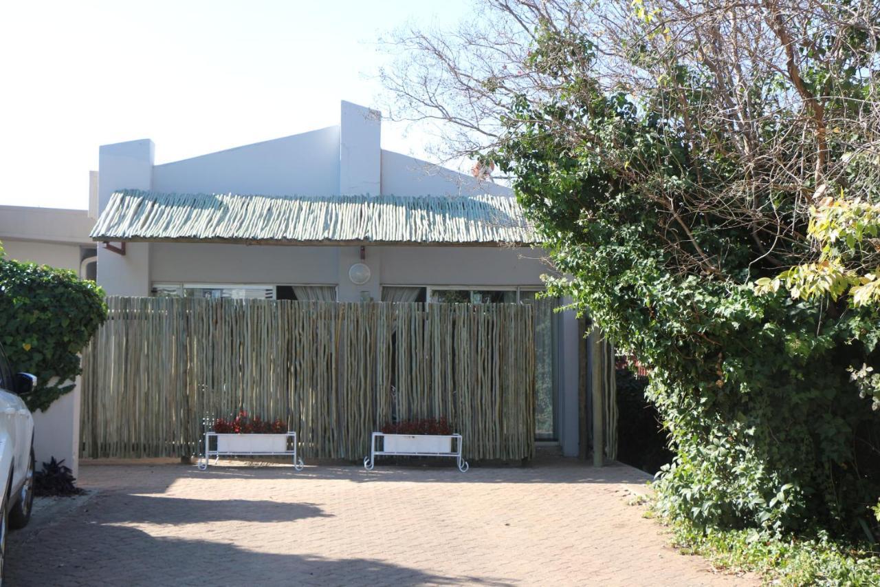 Indigo Moon Guesthouse Lichtenburg Екстериор снимка